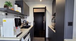 Blk 330 Bukit Batok Street 33 (Bukit Batok), HDB Executive #558405061